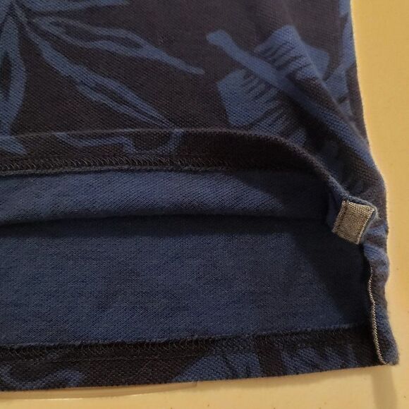 Tommy Hilfiger Boy's Navy White Floral 8 Collared Shirt - Size Large or 12-14 - Picture 6 of 6